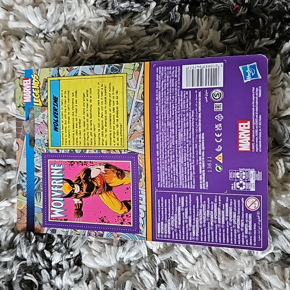 Brand New Marvel legends Wolverine - Picture 2 of 2